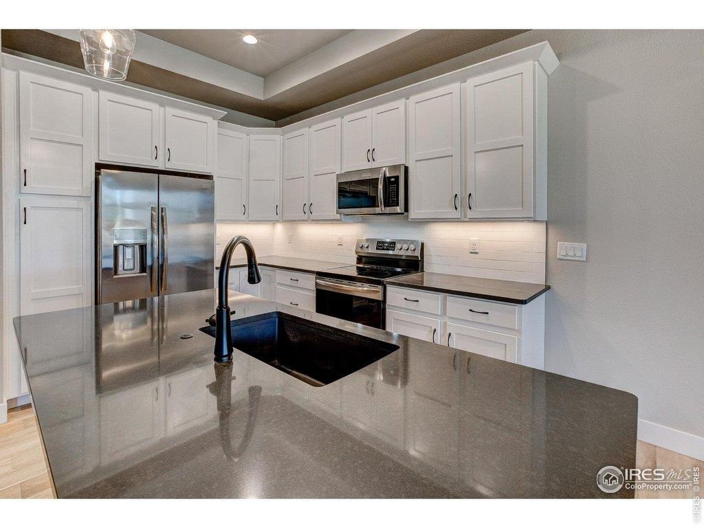 214 High Point Dr, Longmont, CO 80504