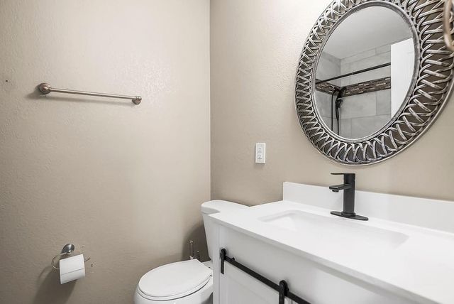 9950 Sloan Avenue, Kansas City, KS 66109