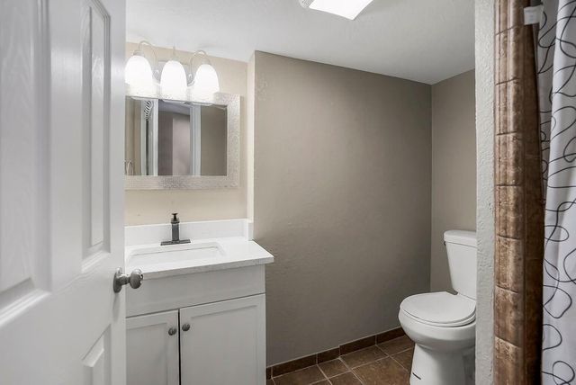 9950 Sloan Avenue, Kansas City, KS 66109