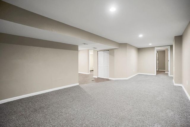 9950 Sloan Avenue, Kansas City, KS 66109