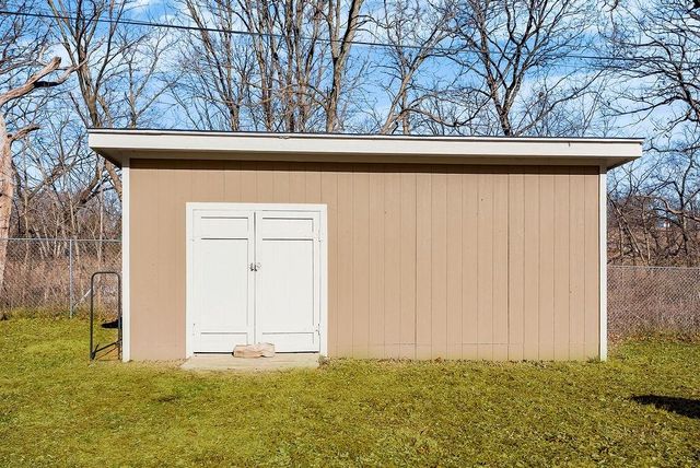 9950 Sloan Avenue, Kansas City, KS 66109