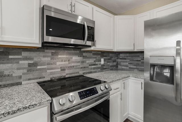 9950 Sloan Avenue, Kansas City, KS 66109