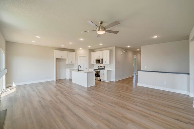 2540 E 50th Court, Des Moines, IA 50317