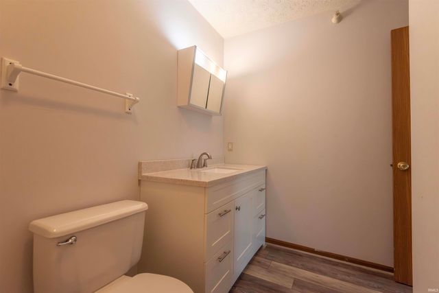 3230 E John Hinkle Place D11, Bloomington, IN 47408