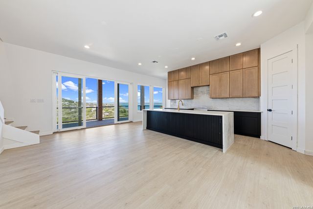 1123 ledge path, Canyon Lake, TX 78133