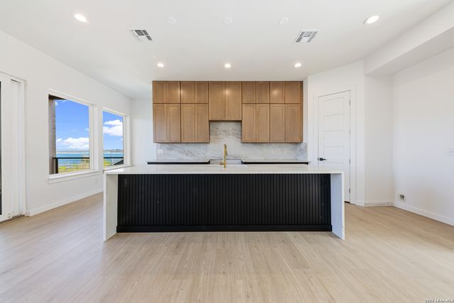 1123 ledge path, Canyon Lake, TX 78133