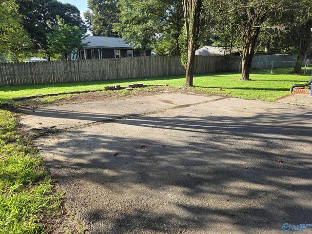 981 Ford Chapel Road, Harvest, AL 35749