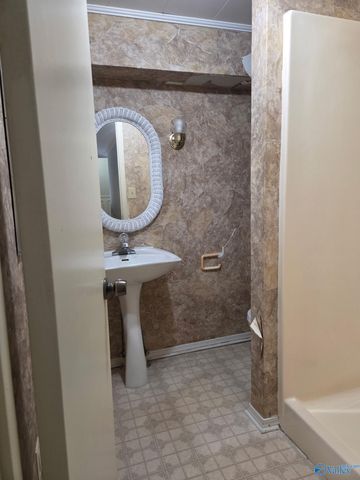 981 Ford Chapel Road, Harvest, AL 35749