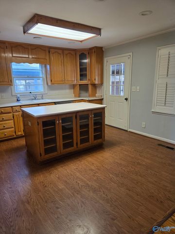 981 Ford Chapel Road, Harvest, AL 35749
