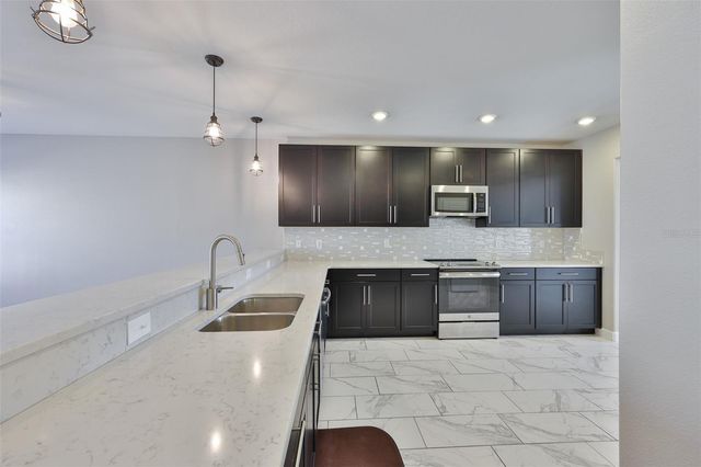 1547 W CASS STREET, Tampa, FL 33606