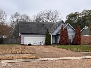 5635 Kentwood Drive, Horn Lake, MS 38637