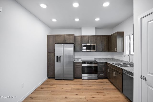 2343 E MCARTHUR Drive, Tempe, AZ 85288