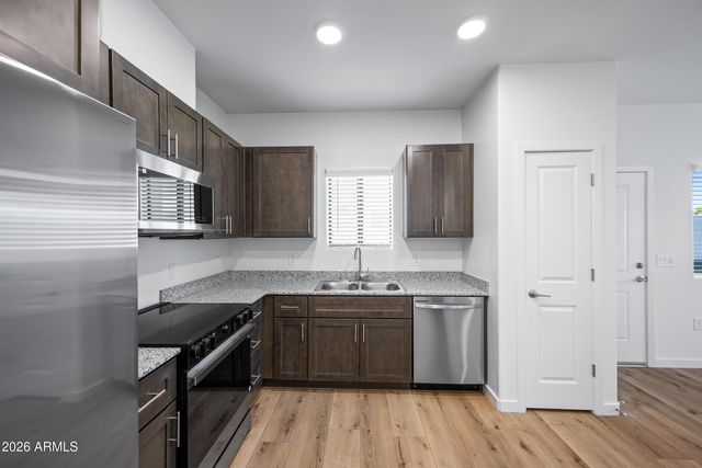 2343 E MCARTHUR Drive, Tempe, AZ 85288