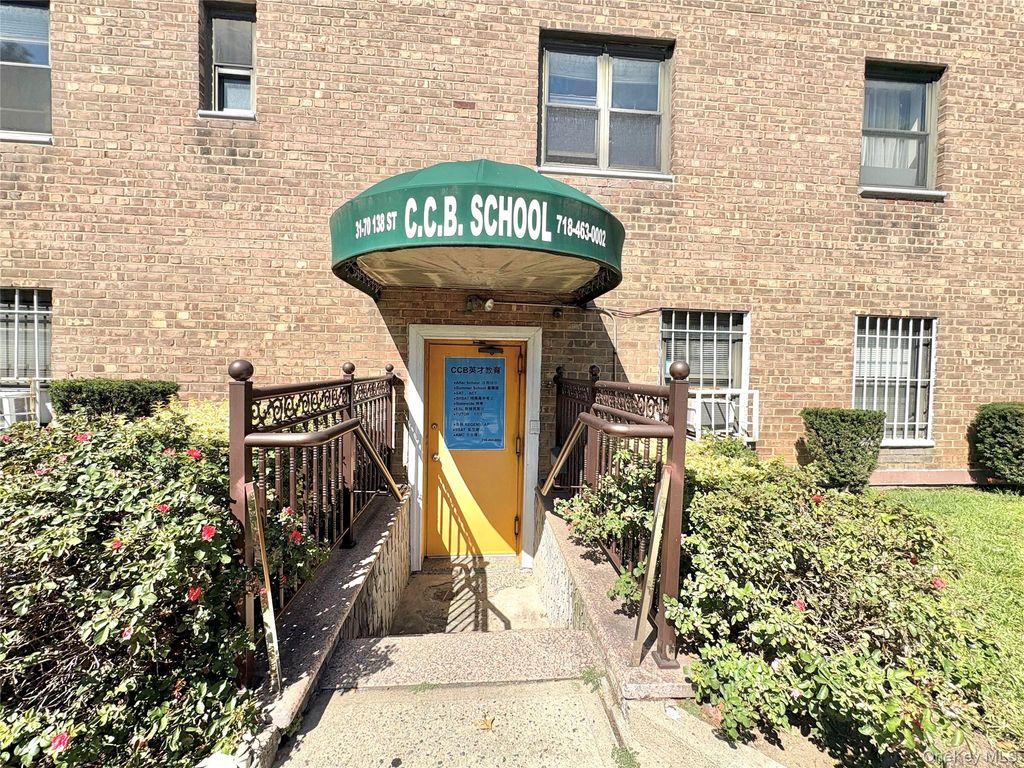 31-70 138 Street, Flushing, NY 11354 — exterior