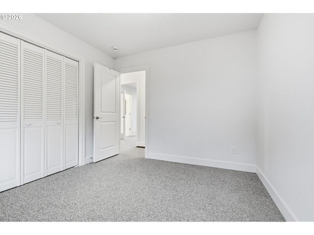 10445 Sw HIGHLAND Dr, Tigard, OR 97224