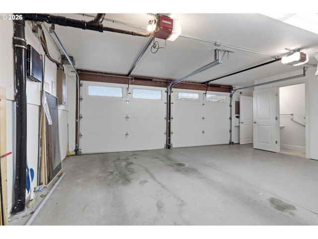 10445 Sw HIGHLAND Dr, Tigard, OR 97224