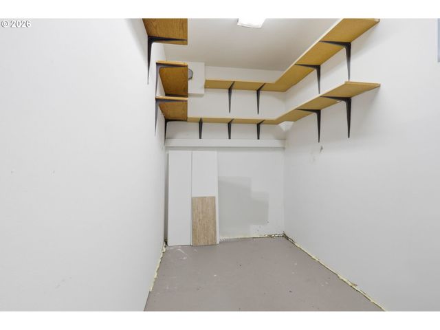 10445 Sw HIGHLAND Dr, Tigard, OR 97224