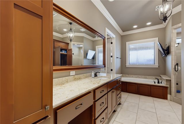 1291 Edinburgh Loop, Elm Springs, AR 72762