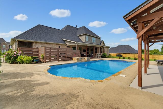 1291 Edinburgh Loop, Elm Springs, AR 72762