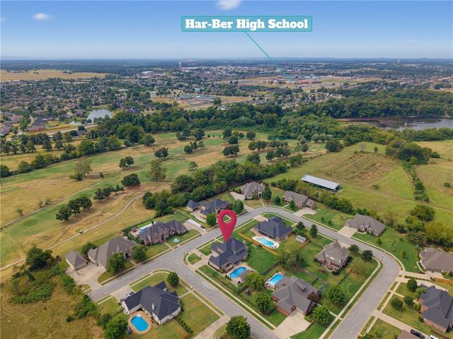 1291 Edinburgh Loop, Elm Springs, AR 72762