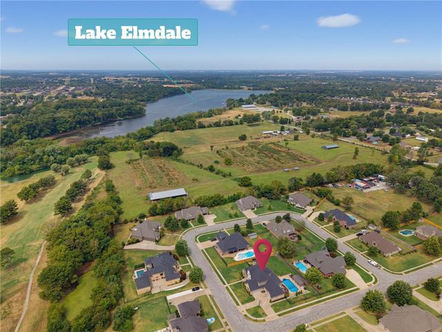 1291 Edinburgh Loop, Elm Springs, AR 72762