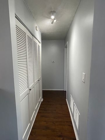 479 James Court D, Glendale Heights, IL 60139