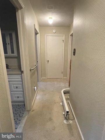 43 THE HORSESHOE, Newark, DE 19711