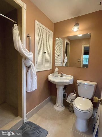 43 THE HORSESHOE, Newark, DE 19711