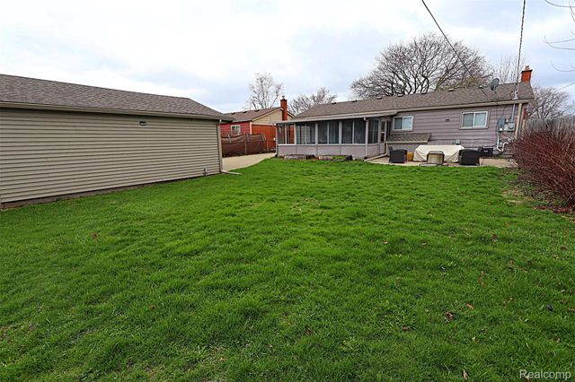 15060 Susanna Street, Livonia, MI 48154