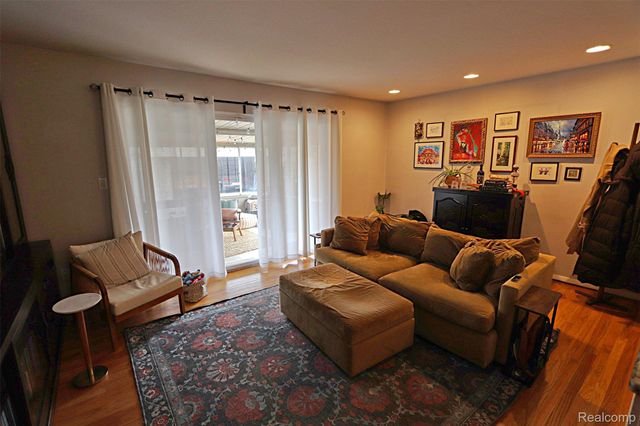 15060 Susanna Street, Livonia, MI 48154