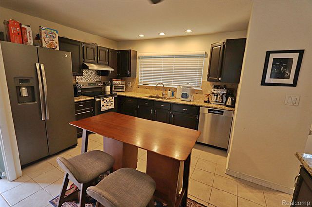 15060 Susanna Street, Livonia, MI 48154