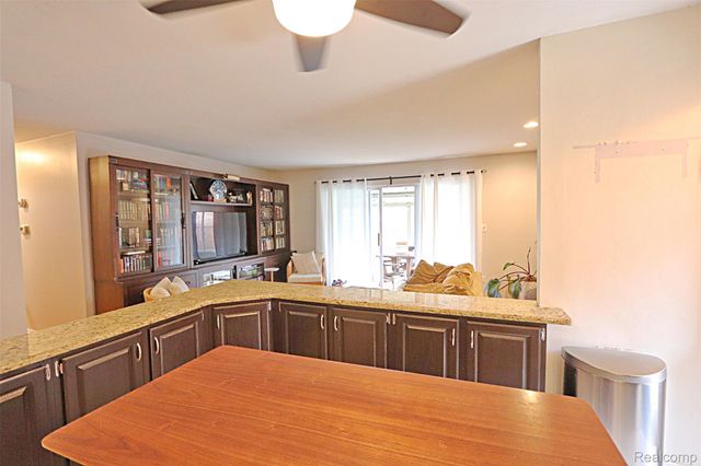 15060 Susanna Street, Livonia, MI 48154