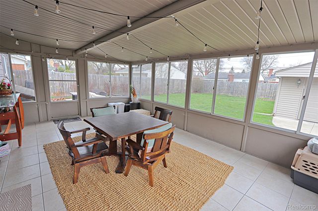 15060 Susanna Street, Livonia, MI 48154