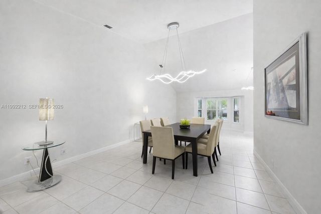 18546 Lake Bend Dr, Jupiter, FL 33458