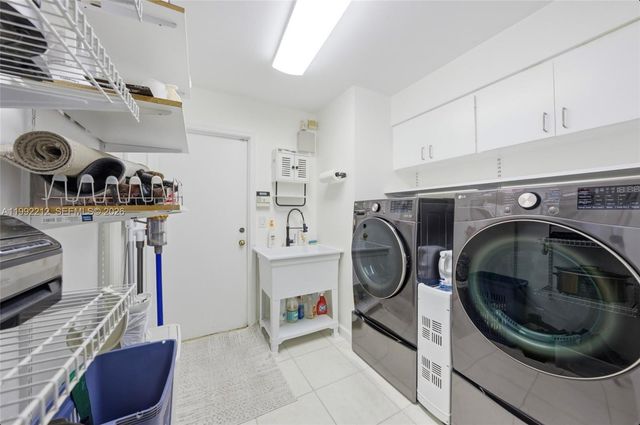 18546 Lake Bend Dr, Jupiter, FL 33458