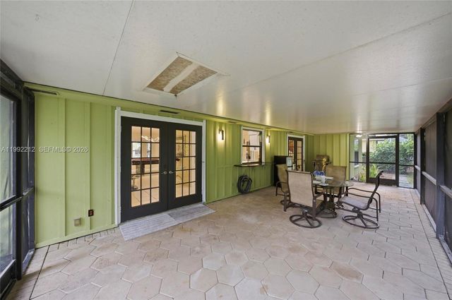 18546 Lake Bend Dr, Jupiter, FL 33458