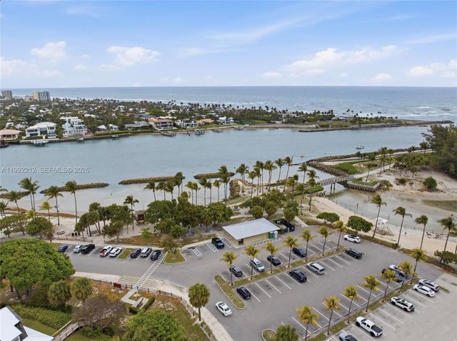 18546 Lake Bend Dr, Jupiter, FL 33458