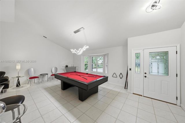 18546 Lake Bend Dr, Jupiter, FL 33458