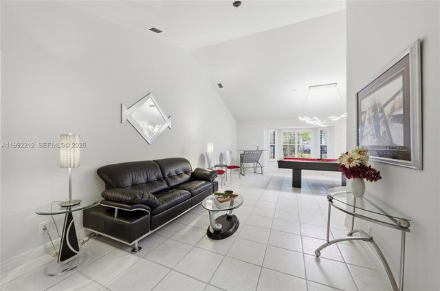 18546 Lake Bend Dr, Jupiter, FL 33458