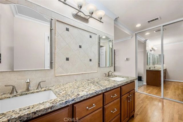 9 Badger Pass, Irvine, CA 92604