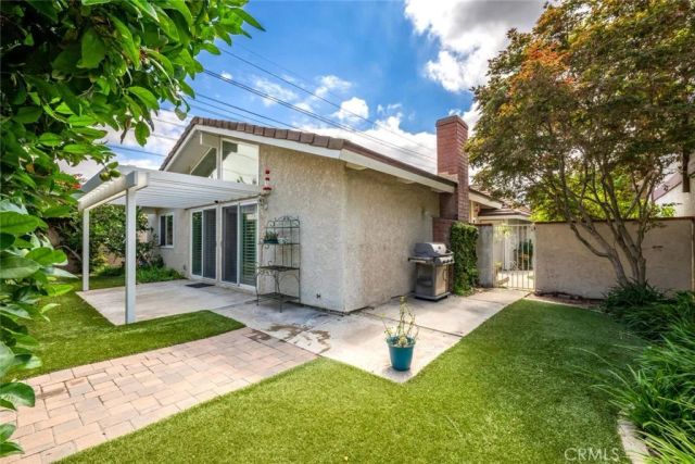 9 Badger Pass, Irvine, CA 92604