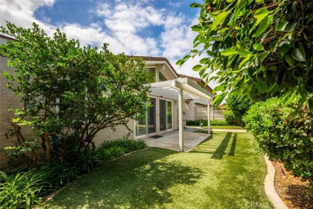 9 Badger Pass, Irvine, CA 92604