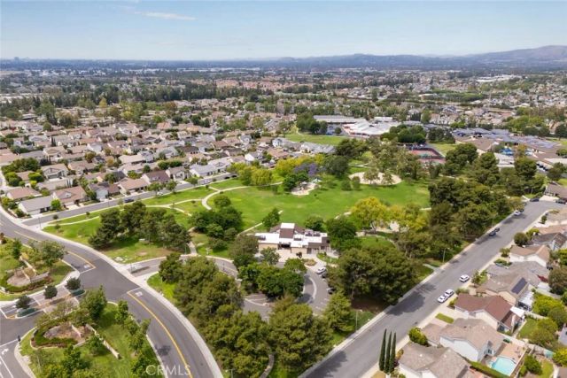 9 Badger Pass, Irvine, CA 92604