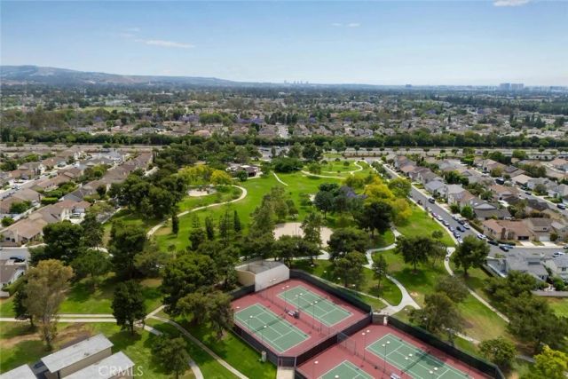 9 Badger Pass, Irvine, CA 92604