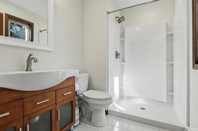 50644 Country Knolls Drive, Granger, IN 46530