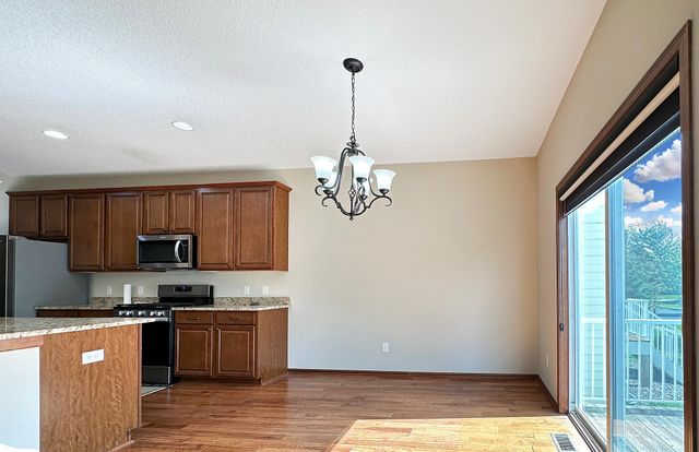 9496 Declaration Drive, Chanhassen, MN 55317
