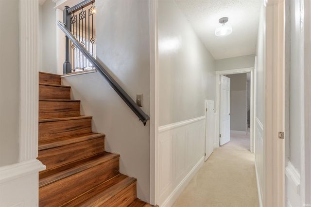 5100 Jeffries Lane, Newburgh, IN 47630