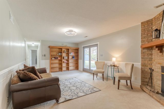 5100 Jeffries Lane, Newburgh, IN 47630