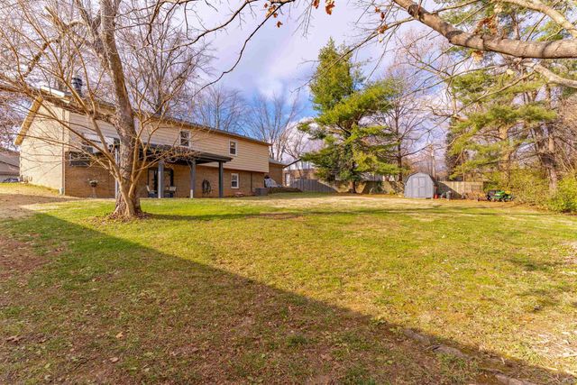 5100 Jeffries Lane, Newburgh, IN 47630