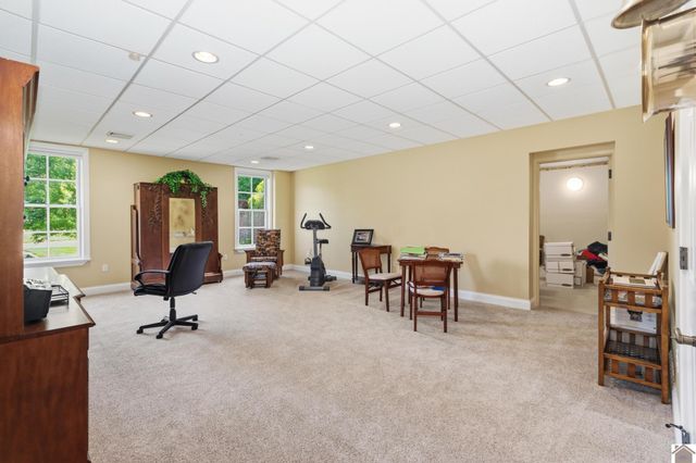 6330 Burchell, Paducah, KY 42003